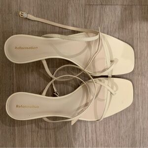 Reformation Georgia Kitten Heeled Sandal- Almond Leather